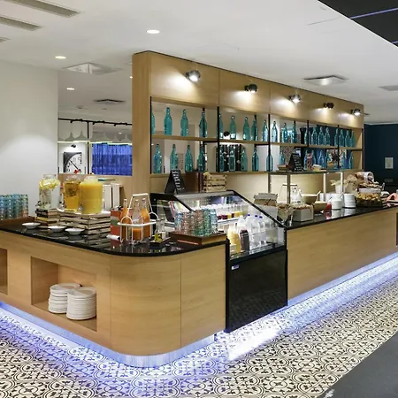 Отель Park By Radisson 4*