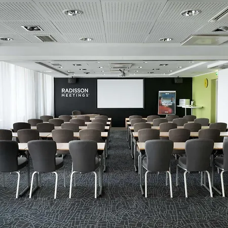 Отель Park By Radisson